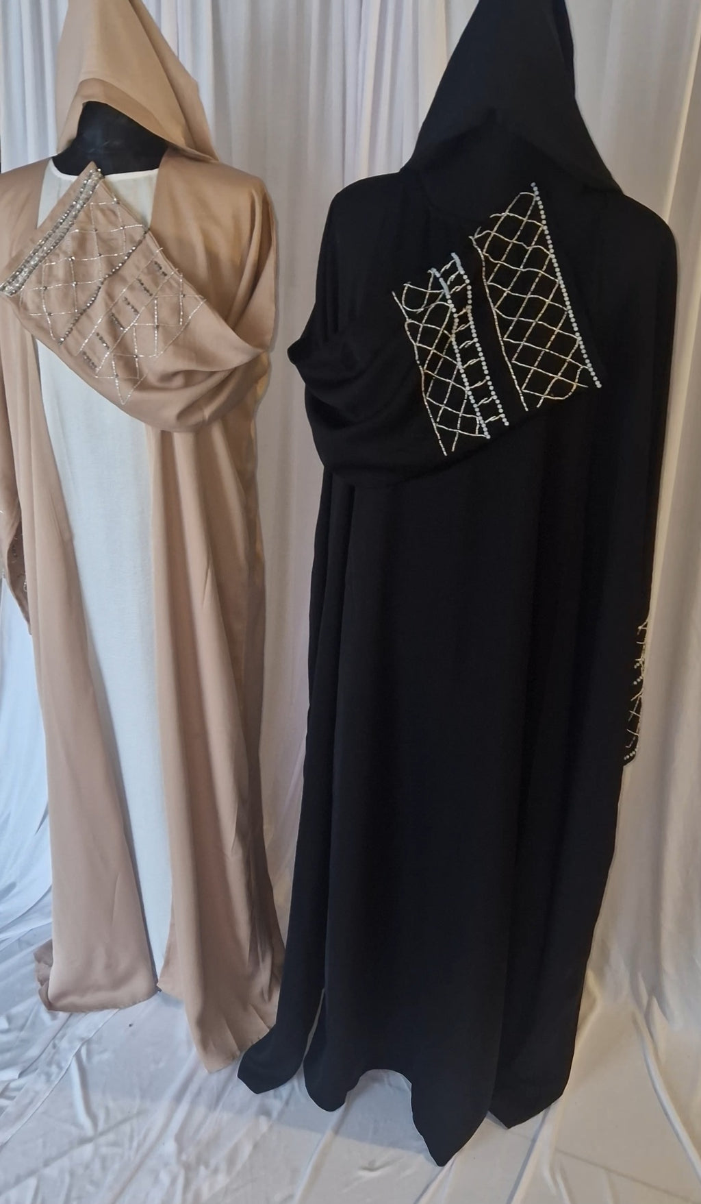 Abaya Alma